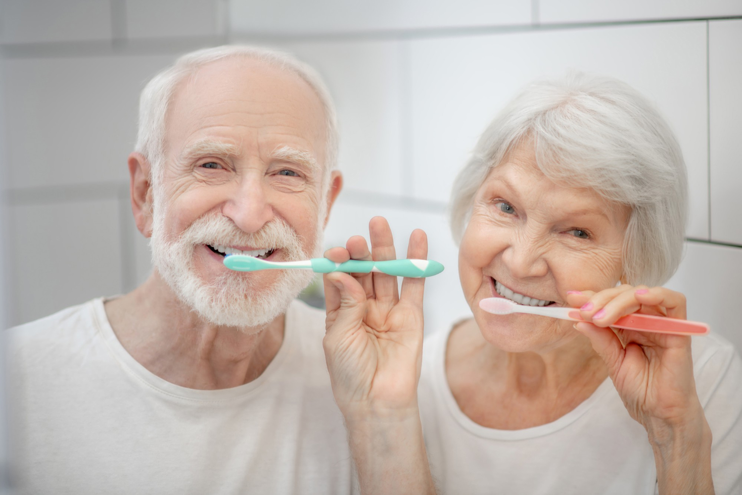 Saúde Bucal dos Idosos: Cárie, Gengivite e Perda dos dentes na terceira idade